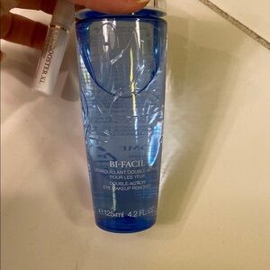 Bi-Facil Blue Eye Makeup Remover